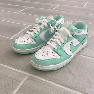 Women’s Nike Dunk Green Glow
